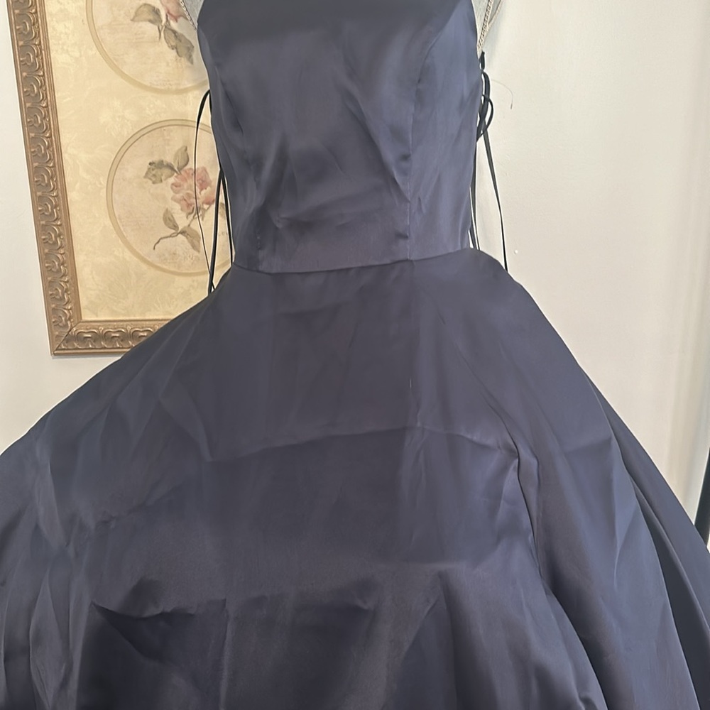 Dress - Picture 5 of 6